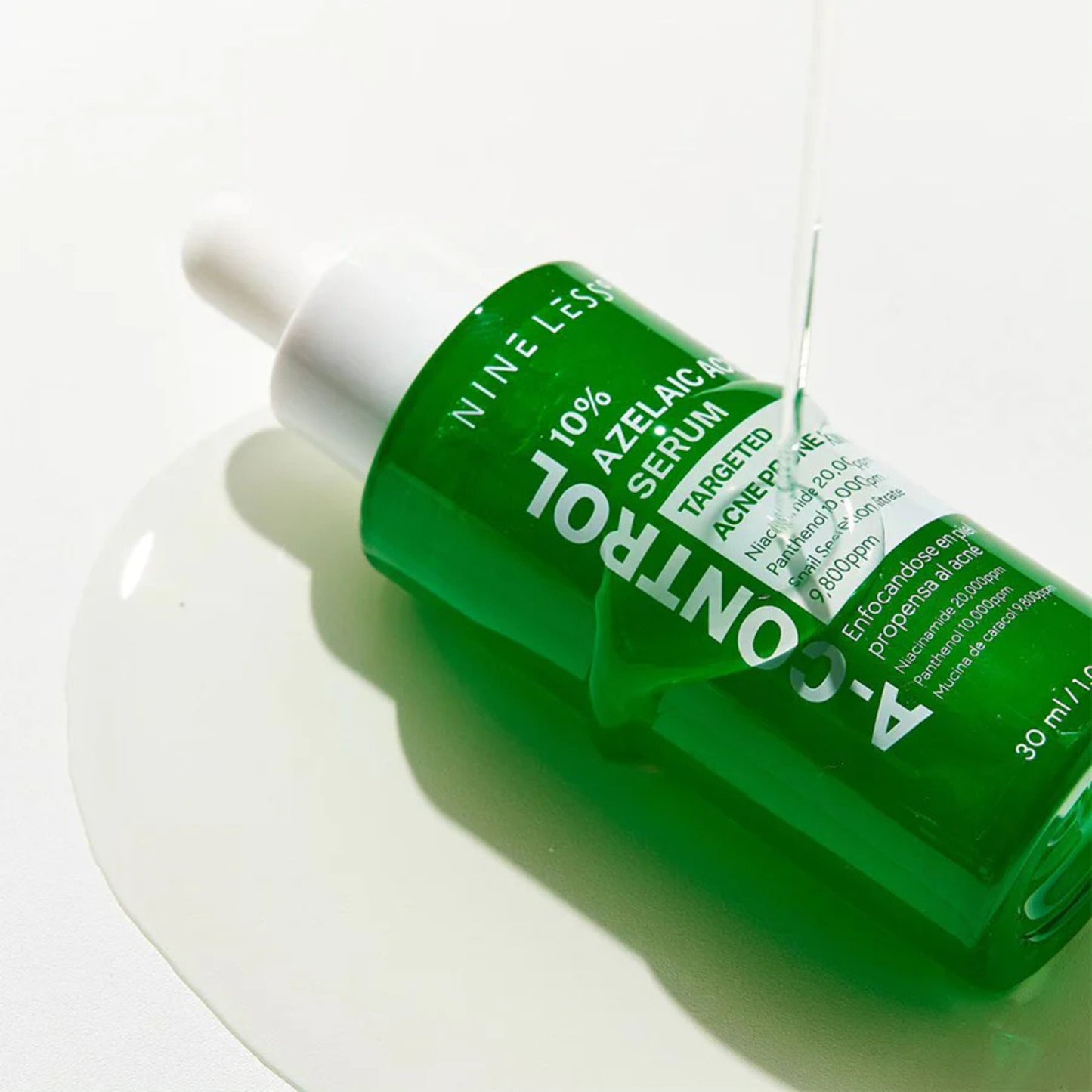 NINE LESS A-Control 10 prosent Azelaic Acid Serum for ansiktet reduserer kviser og rødhet, passer sensitiv hud og rosacea, styrker hudbarrieren