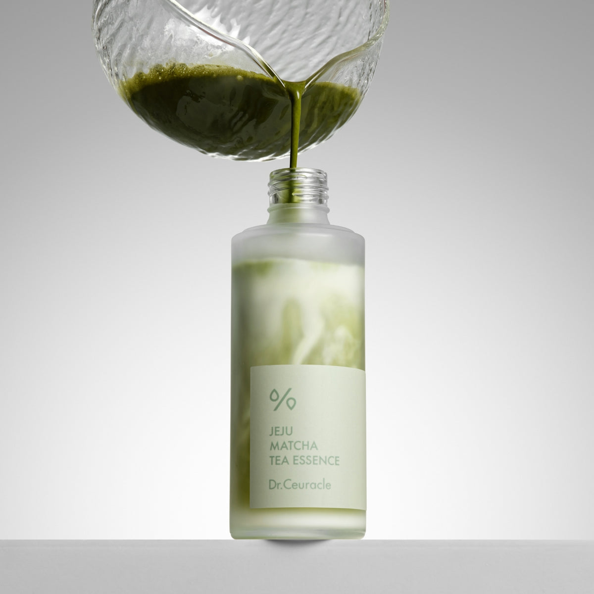 DR.CEURACLE Jeju Matcha Tea Essence