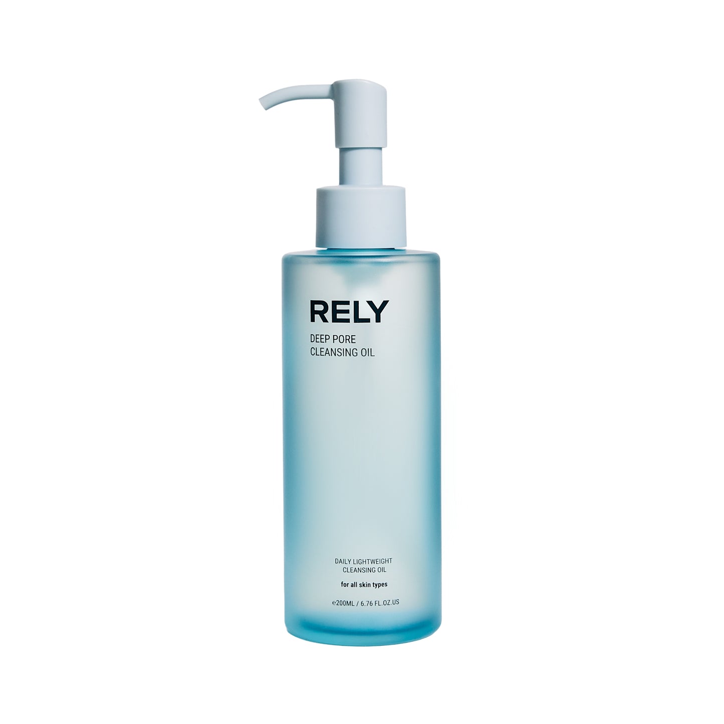 RELY Deep Pore Cleansing Oil 200 ml er en ultralett oljerens som effektivt løser opp sminke solkrem talg og smuss dypt i porene uten å forstyrre hudens naturlige balanse formulert med milde ingredienser som capric caprylic triglyceride soybean oil og rose canina seed oil passer alle hudtyper og er trygg for gravide og ammende.
